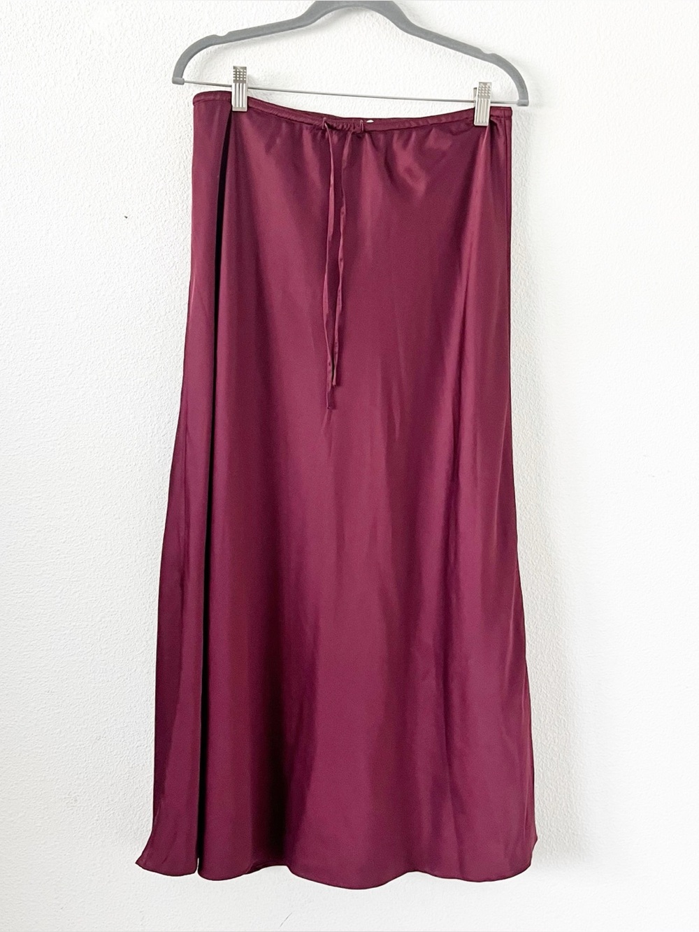 Abercrombie & Fitch Satin Maroon Drawstring Slip Midi Skirt - Picture 2 of 7